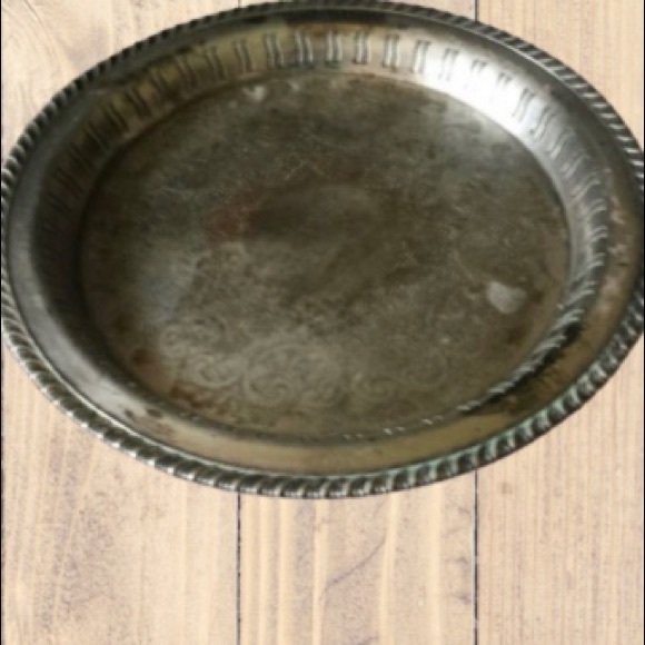 WM ROGERS VINTAGE SILVER PLATED SERVING TRAY - Picture 2 of 4